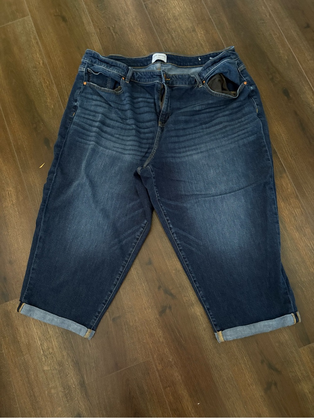Lane Bryant Dark Blue Mid-Rise Boyfriend Capri